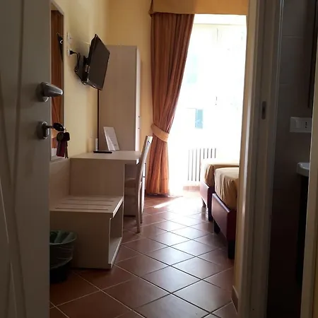 Clodio 4*