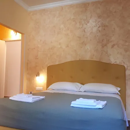 Clodio 4*